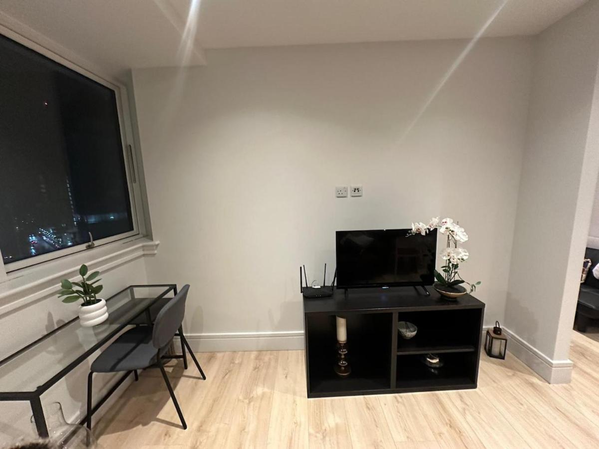 Cozy Retreat In Wembley Park Appartamento Londra